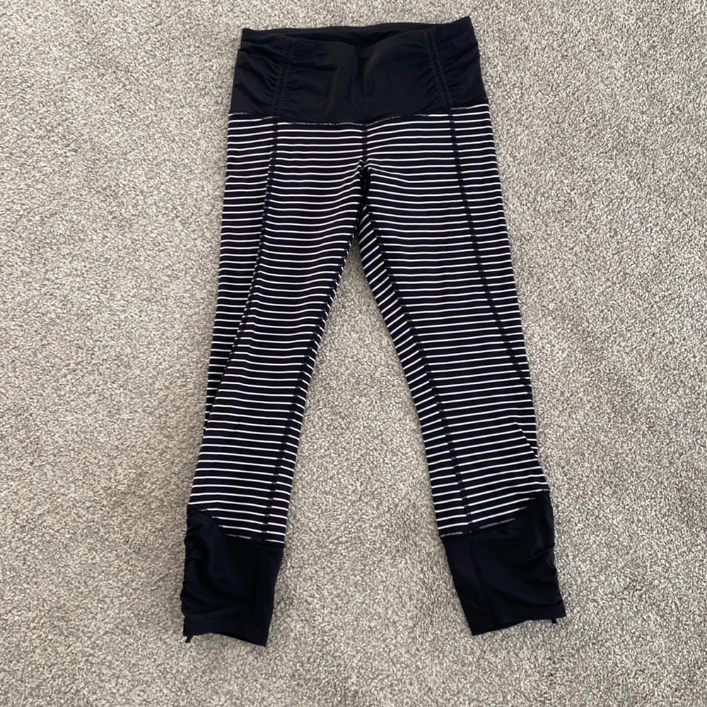 Lululemon Pace Rival striped cropped leggings size 4